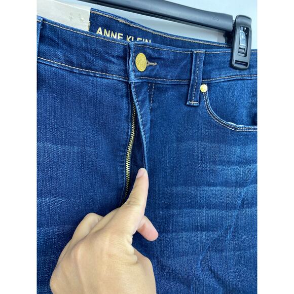 Anne Klein Womens High Rise Slim Boot Blue Denim Jeans NEW Size 10P - Picture 3 of 11